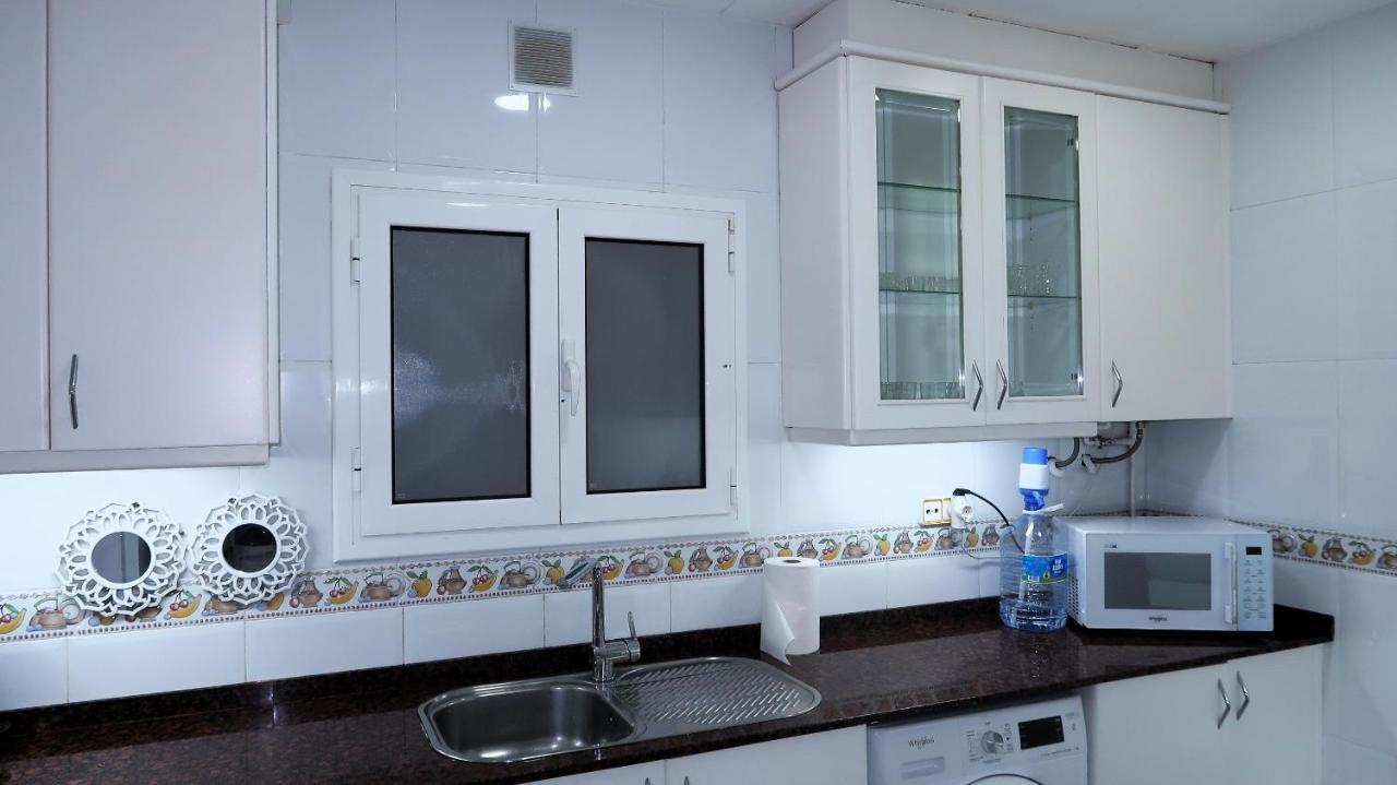 Entire Apartment , 2 Bedrooms Newly Remodeled Center Sitges Barcelona المظهر الخارجي الصورة