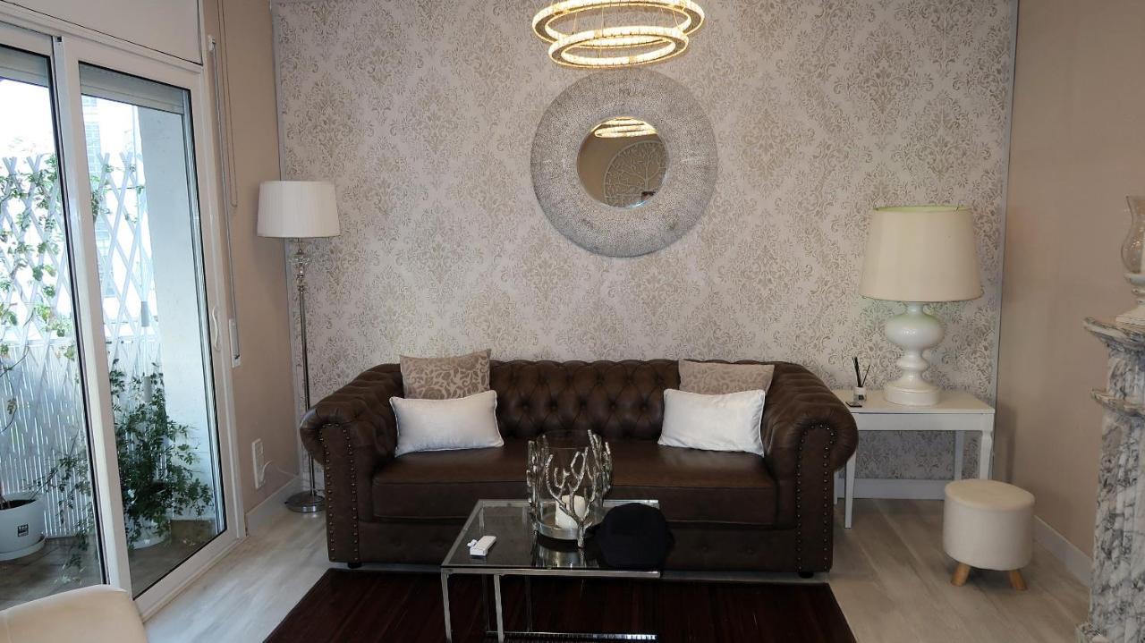 Entire Apartment , 2 Bedrooms Newly Remodeled Center Sitges Barcelona المظهر الخارجي الصورة
