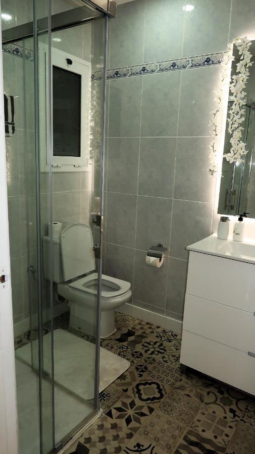 Entire Apartment , 2 Bedrooms Newly Remodeled Center Sitges Barcelona المظهر الخارجي الصورة