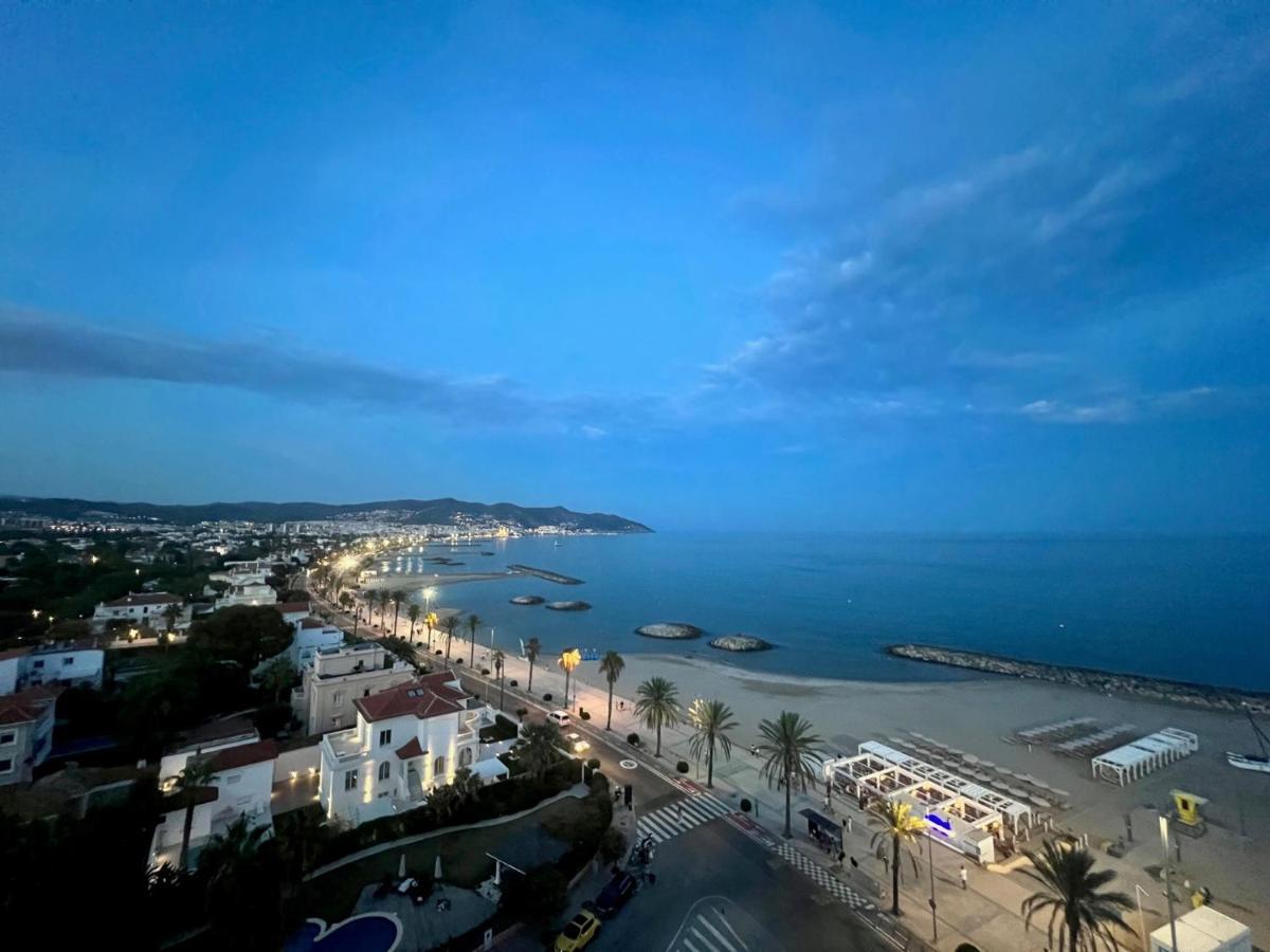 Entire Apartment , 2 Bedrooms Newly Remodeled Center Sitges Barcelona المظهر الخارجي الصورة